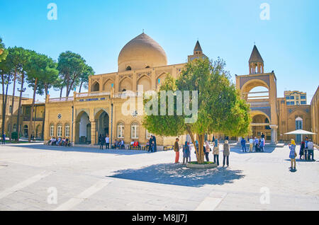 ISFAHAN, IRAN - OCTOBER 20,2017: The numerous tourists visit medieval Armenian Orthodox Vank Cathedral in Julfa neighborhood,  on October 20 in Isfaha Stock Photo