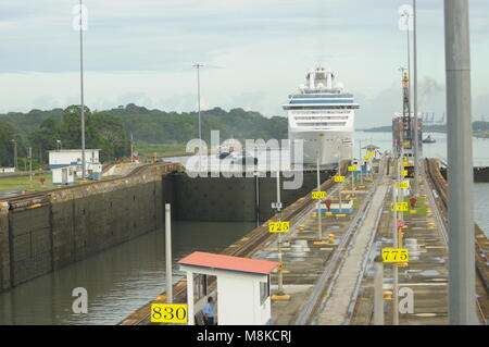 Coral Princess cruise ship passes through the Panama Canal Stock Photo