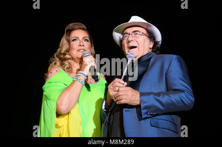 18 March 2018, Germany, Hamburg: The Italian pop-duo Al Bano and Romina Power appearing in a sport hall in Hamburg to begin their farewell tour. Photo: Daniel Reinhardt/dpa Stock Photo