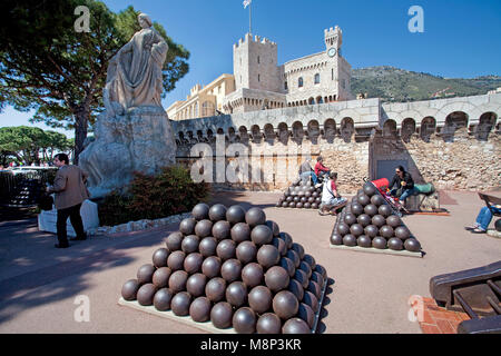 Stacked cannon balls at Palais Princier, Princes Palace of Monaco, official residence of the Sovereign Prince of Monaco, Côte d'Azur, french riviera Stock Photo