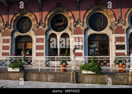 Turkey, Istanbul, Orient Express restaurant in Sirkeci railway station, historic city landmark opened in 1890. Stock Photo