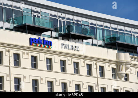 Park Inn, Radisson Palace Hotel, Pier Hill, Marine Parade, Southend on Sea, Essex. Formerly Metropole. Seafront hotel Stock Photo