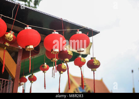 Kuala Lumpur Malaysia. 20th March 2018. People offer blessings and burn incense at the beautiful and ornate Chetawan Thai Buddhist temple in Kuala Lumpur Credit: amer ghazzal/Alamy Live News Stock Photo