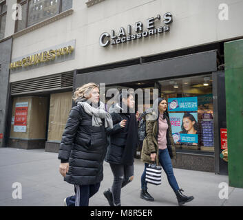 A Claire's Store in Midtown Manhattan in New York on Saturday, March 10, 2018. The retailer, owned by Apollo Global Management, is among the many that have been hit with the perfect storm of online shopping and teens spending their money on electronics. (© Richard B. Levine) Stock Photo