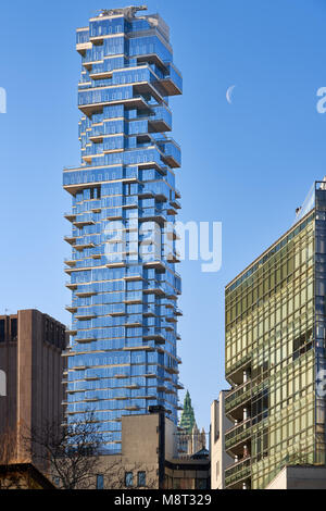 Luxury building (56 Leonard Street) in the heart of Tribeca and the rising moon. Lower Manhattan, New York City Stock Photo