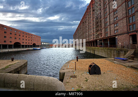 tobacco wharf liverpool The Stanley Dock Tobacco Warehouse, built in 1901, is the world's largest  brick warehouse and is grade II listed Stock Photo