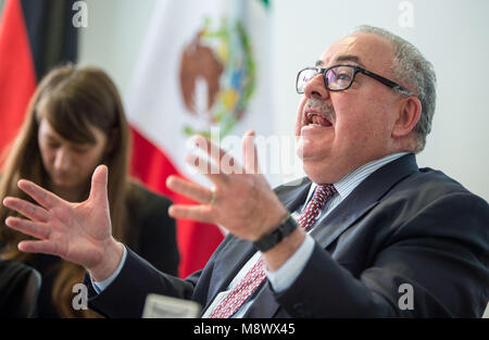 20 March 2018, Germany, Munich: Rogelio Granguillhome, ambassador of the Mexican governemt, speaking during a press conference by the Bavarian State Archaeological Collection on the transfer of two Olmec artefacts. Two Olmec artefacts around 3,000 years old have been handed over to the Mexican government. The artefacts had been taken out of Mexico illegally. Photo: Lino Mirgeler/dpa Stock Photo