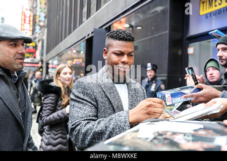 New York, USA. 20th March, 2018. British actor John Boyega is seen in front of a studio of a television station in New York City in the United States on Tuesday, 20. (PHOTO: VANESSA CARVALHO/BRAZIL PHOTO PRESS) Credit: Brazil Photo Press/Alamy Live News Stock Photo