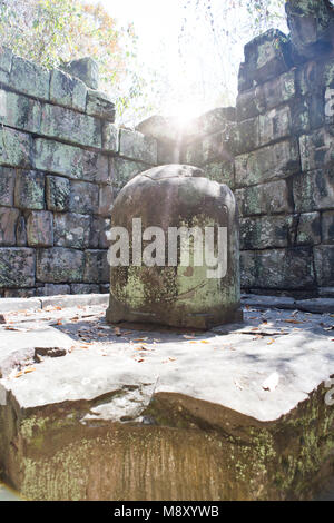 Shiva Linga in Prasat Thneng ruin, Koh Ker temple complex, Cambodia Stock Photo