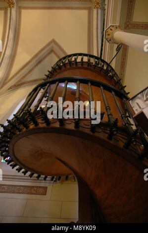 Miraculous staircase spiral of Loretto Chapel in Santa Fe New Mexico ...