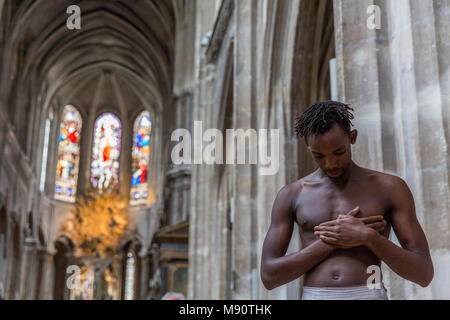 Concert and sufi poetry reading in Saint-Merry church, Paris.  Dancer SmaÃ¯l KanoutÃ©. Stock Photo