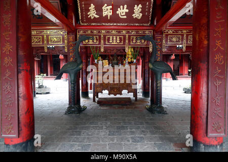 The Temple of Literature is Confucian temple which was formerly a center of learning in Hanoi.   Altar of Confucius.  Hanoi. Vietnam. Stock Photo