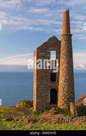 Abandoned tin mine at Wheal Owles, which doubles up as Wheal Leisure in the Poldark TV series, on the Cornish cliff tops at Botallack, Cornwall, Engla Stock Photo