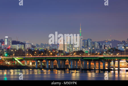 Seoul skyline and Yanghwa Bridge at Han river Stock Photo