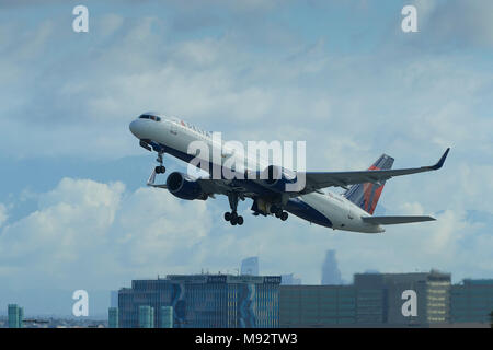Delta Air Lines Boeing 757 Jet Airliner, Climbing Away From Los Angeles International Airport, LAX, California, USA. Stock Photo