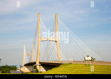 Bill Emerson Memorial Bridge over Mississippi River, Cape Girardeau ...