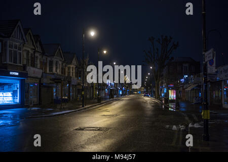 A view of Northfield Ave in Ealing at night. From a series of pictures of the streets of Ealing during a cold snap in London. Photo date: Monday, Marc Stock Photo