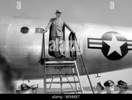 President Harry S. Truman arrives in Kansas City, Missouri aboard his Air Force aircraft in 1949. Stock Photo