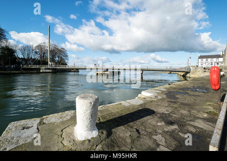 Pont Yr Aber / Aber Swing Bridge crossing the river Seiont in ...