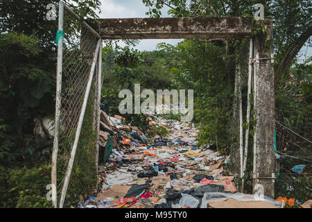 Background Garbage Dump Pollution Garbage Bags With Yellow And Gold  Bintrash Garbage Rubbish Plastic Bags Pile Stock Photo - Download Image Now  - iStock