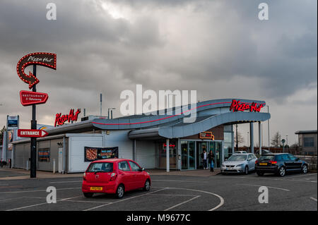 Fast food restaurant Pizza Hut at Arena Retail Park, Coventry, West Midlands, UK with copy space. Stock Photo