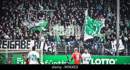 Gr.FŸrth vs. Holstein Kiel - 2.Bundesliga - Bild: Greuther FŸrth Fan Block. Stock Photo