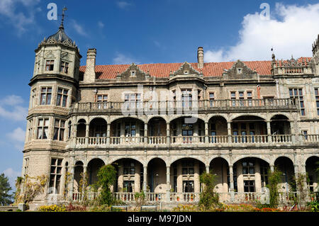 Viceregal Lodge (Rashtrapati Niwas) on Obserwatory Hill in Shimla. It was the residence of the British Viceroy of India. Emblem Stock Photo