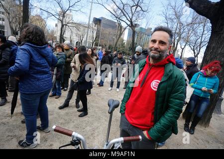 The musician Jorge Drexler during the concentration front the European Union office in Madrid to support to spanish NGO Proactiva Open Arms dedicated save the life of migrants people in Mediterranean sea. (Photo: Jose Cuesta/261/Cordon Press).  Cordon Press Stock Photo