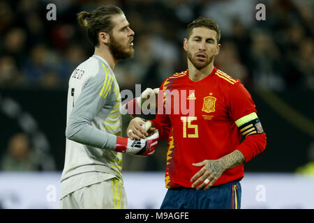 Soccer: Friendly match, Germany vs Spain, 23 March 2018 in the ESPRIT arena, Duesseldorf, Germany: Spain goalkeeper David De Gea (L) and Sergio Ramos giving each other the hand. Photo: Ina Fassbender/dpa Stock Photo