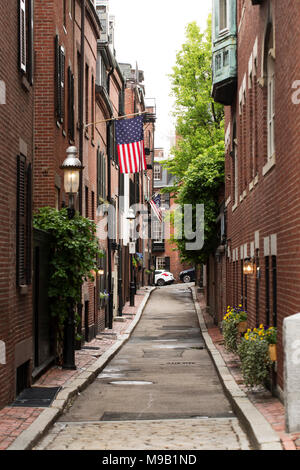 Acorn Street on Beacon Hill in Boston, Massachusetts, one of the most historic neighborhoods in the United States. Stock Photo