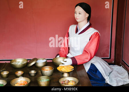 Suwon, Korea - December 30, 2016 : Mannequin dressed in hanbok in Hwaseong Haenggung Palace Stock Photo