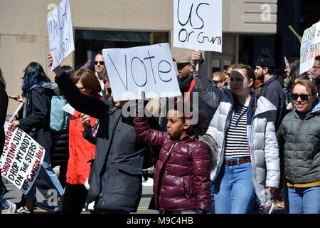 New York City, NY, USA, 24 Mar 2018. People at the March for our Lives against gun violence in New York City. Credit: Christopher Penler/Alamy Live News Stock Photo