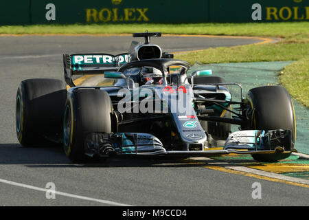 Albert Park, Melbourne, Australia. 25th Mar, 2018. Lewis Hamilton (GBR) #44 from the Mercedes AMG Petronas Motorsport team rounds turn two of the 2018 Australian Formula One Grand Prix at Albert Park, Melbourne, Australia. Sydney Low/Cal Sport Media/Alamy Live News Stock Photo