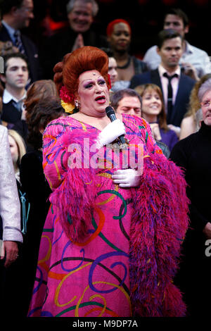 Harvey Fierstein during the final performance curtain call for HAIRSPRAY ( The winner of Eight Tony Awards, finishing it's run of 2.641 performances as the 19th Longest-running show in Broadway History ) at the Neil Simon Theatre in New York City. January 4, 2009 Credit:  Walter McBride / MediaPunch Stock Photo