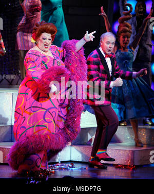 Harvey Fierstein during the final performance curtain call for HAIRSPRAY ( The winner of Eight Tony Awards, finishing it's run of 2.641 performances as the 19th Longest-running show in Broadway History ) at the Neil Simon Theatre in New York City. January 4, 2009 Credit:  Walter McBride / MediaPunch Stock Photo