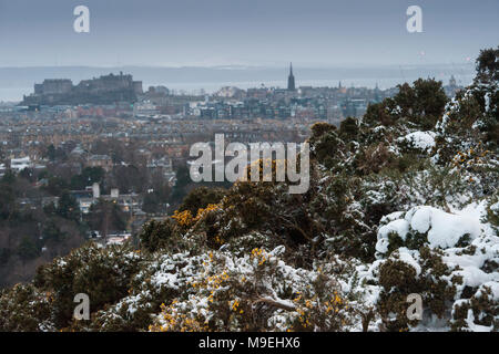 A view from high above Edinburgh in half light with Edinburgh Castle and King Arthur's Seat in the background Stock Photo