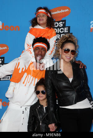 INGLEWOOD, CA - MARCH 24: Mariah Carey, Nick Cannon, Moroccan Cannon, Monroe Cannon, at the 31st Annual Nickelodeon Kids' Choice Awards on, March 24, 2018 at The Forum in Inglewood, California. Credit: Faye Sadou/MediaPunch Stock Photo