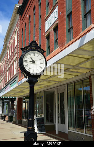 The corner clock on Main Street in historic downtown Elizabeth City, a small town in rural north-eastern North Carolina. Stock Photo