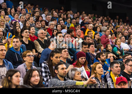 Cluj Napoca, Romania. 25th Mar, 2018. Crowd of people, supporters and sport fans supporting their team at a handball match between Romania and Russia Credit: Pal Szilagyi Palko/Alamy Live News Stock Photo