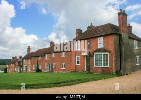 Row of Georgian cottages, Buckler's Hard, an 18th century shipbuilding village near Beaulieu and Lyndhurst in the New Forest, Hampshire, England, UK Stock Photo