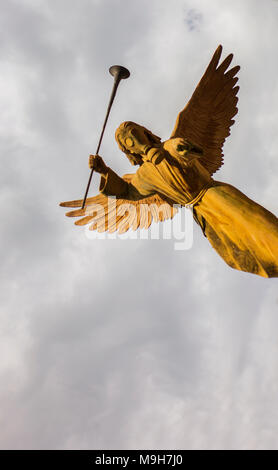 Statue of one of the Seven Angels of the Apocalypse wearing a gas mask Stock Photo