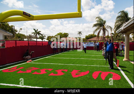 https://l450v.alamy.com/450v/m9jekr/boca-raton-florida-usa-26th-mar-2018-the-make-a-wish-foundation-unveiled-wasser-field-to-azriel-wasser-a-15-year-old-with-cancer-whose-wish-is-to-have-a-real-football-field-in-his-backyard-the-unveiling-included-a-synthetic-turf-field-original-logo-designs-in-the-end-zone-and-on-the-goal-post-scoreboard-seating-for-players-and-fans-lights-for-night-games-credit-allen-eyestonethe-palm-beach-postzuma-wirealamy-live-news-m9jekr.jpg