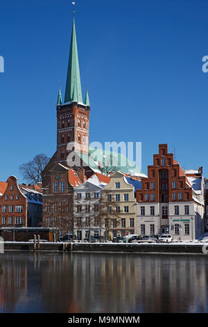 Church of St. Petri, old town at Obertrave in winter, Lübeck, Schleswig-Holstein, Germany Stock Photo