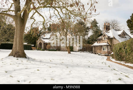 Snow covered cottages at Blaise Hamlet near Henbury, north Bristol Stock Photo