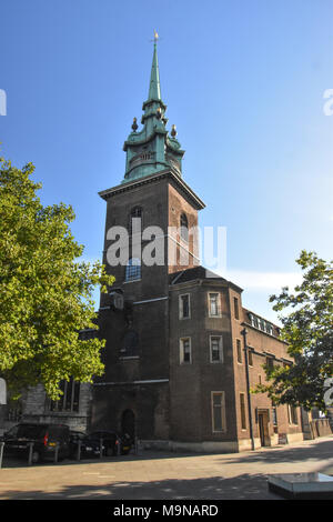 All Hallows by the Tower, or All Hallows Barking is an Anglican church on Byward Street in the City of London. The church was founded in 675. Stock Photo