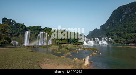 Ban Gioc / Detian Water Falls BanGioc is the most beautiful one in VietNam. It is also the natural border between Vietnam and China. Stock Photo