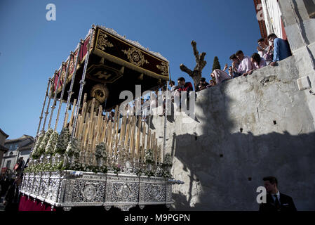 Granada, Granada, Spain. 27th Mar, 2018. People looks the ''Virgen Nuestra SeÃ±ora de los Reyes'' of ''Via Crucis'' brotherhood on its way to Albaicin neighbourhood.Every year thousands of christians believers celebrates the Holy Week of Easter with the crucifixion and resurrection of Jesus Christ. Credit: Carlos Gil/SOPA Images/ZUMA Wire/Alamy Live News Stock Photo