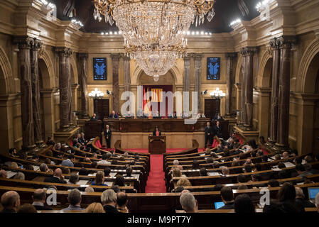 Barcelona, Catalonia, Spain. 28th Mar, 2018. Plenary session at the Catalan Parliament. The independentist parties of the Catalan parliament vindicate the right of Carles Puigdemont to be invested as Catalonia president. Carles Puigdemont is being held by the German authorities after been arrested on an international warrant. Credit: Jordi Boixareu/ZUMA Wire/Alamy Live News Stock Photo