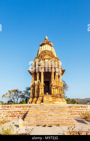 Hindu Chaturbhuja Temple dedicated to Lord Vishnu, Southern Group of Temples, Khajuraho, Madhya Pradesh, India Stock Photo