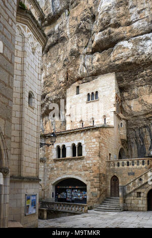 la-chapelle-saint-michel-in-rocamadour-in-south-central-france-known